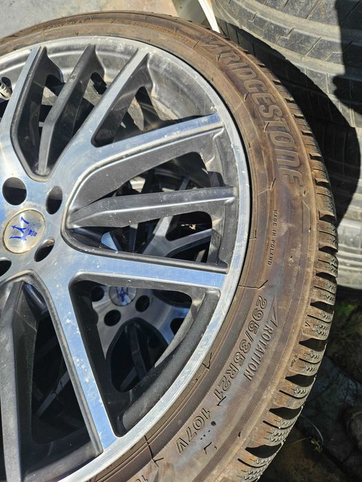 Гуми и джанти Maserati