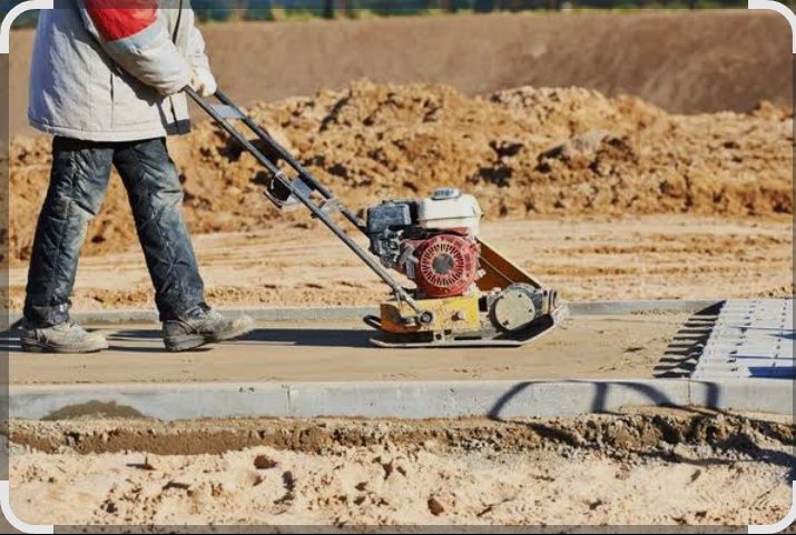 Închiriez scule, Talpă compactoare,Vibrator beton,Picamer, Jlefuitoare