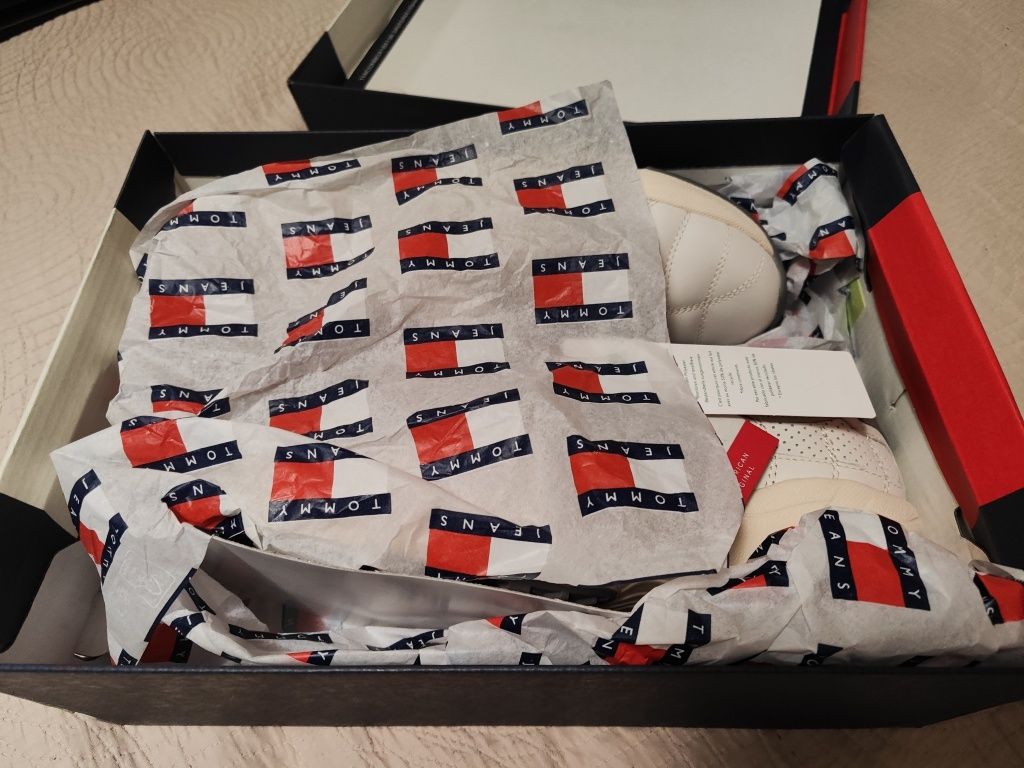Tommy Hilfiger спортни обувки