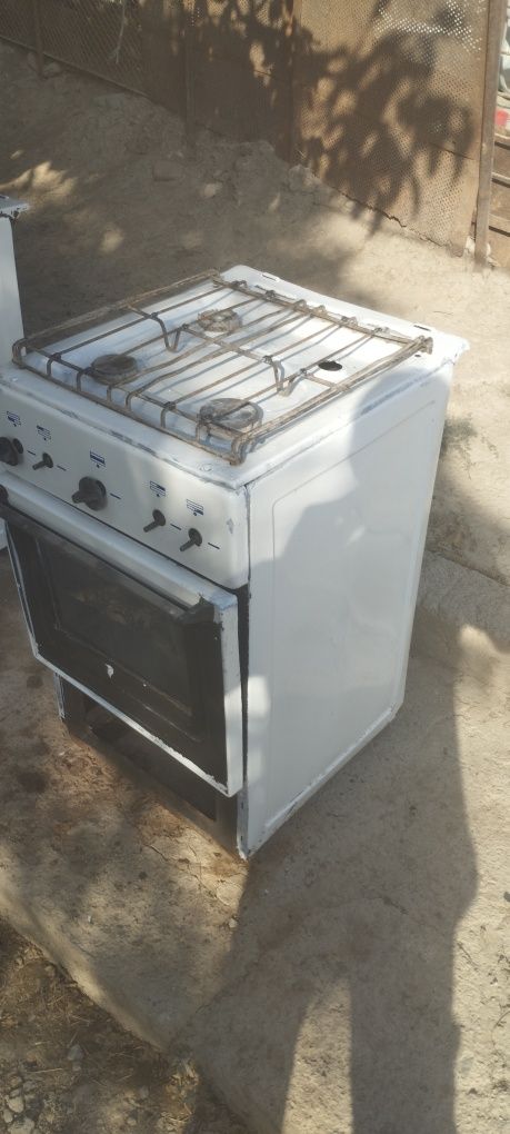 Газовая плита цена 600 и 400