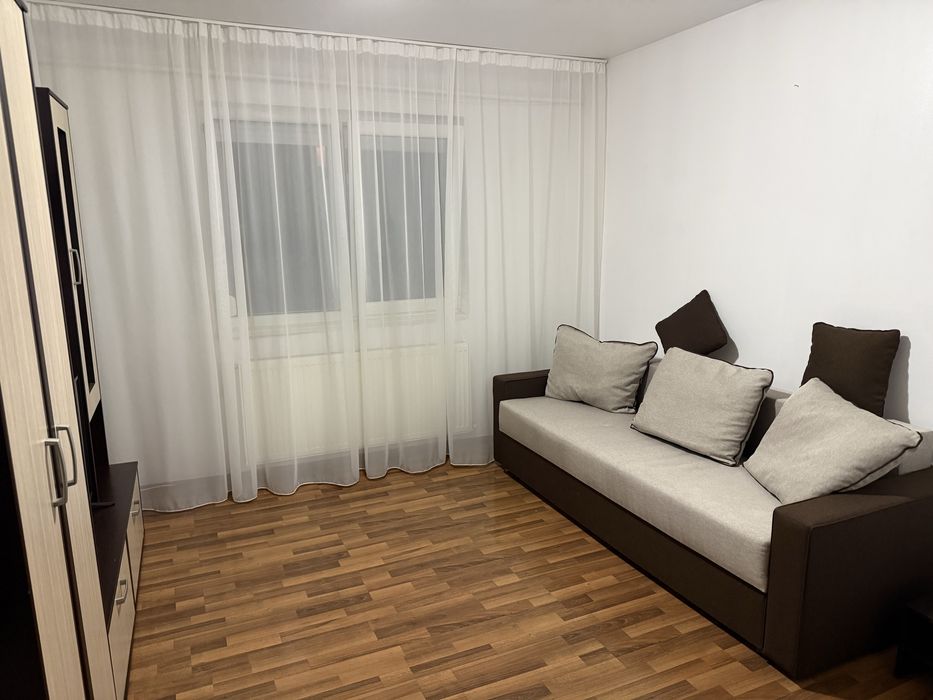 Garsoniera de inchiriat