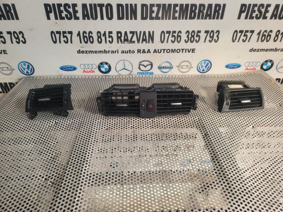 Grile Grila Aerisire Ventilatie Bord Bmw X3 F25 X4 F26 Volan Stanga Dezmembrez Bmw X4 F26 2.0 D Mot