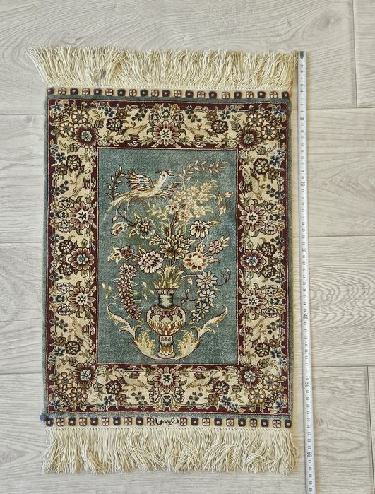 Килим Hereke Копринено искустово.