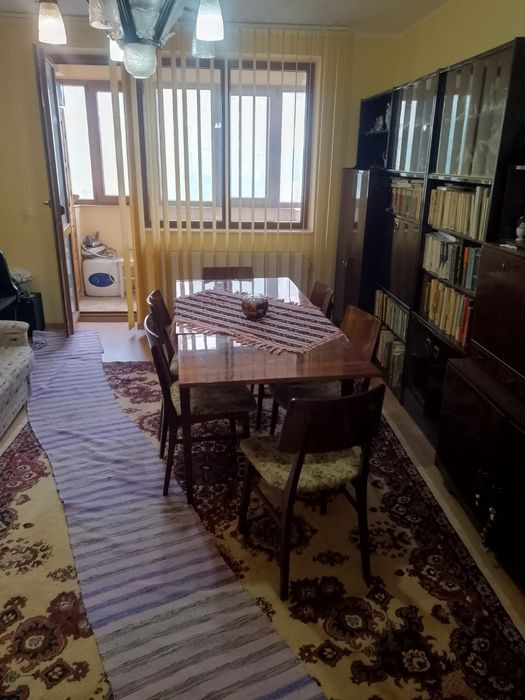 Vand apartament in Piatra Neamt, zona ITM-scoala 2, 3 camere