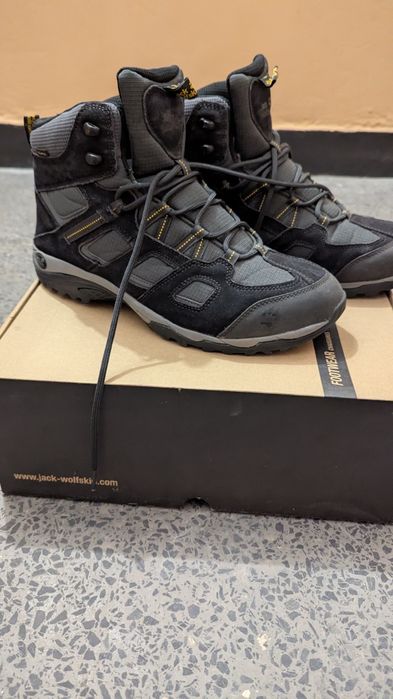 Jack Wolfskin Vojo hike 2 mid. 39 и 45 номер.