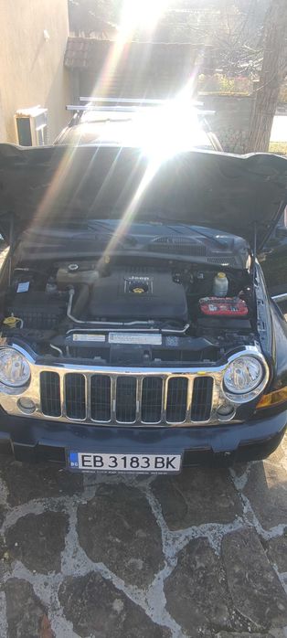 Продавам личният си автомобил