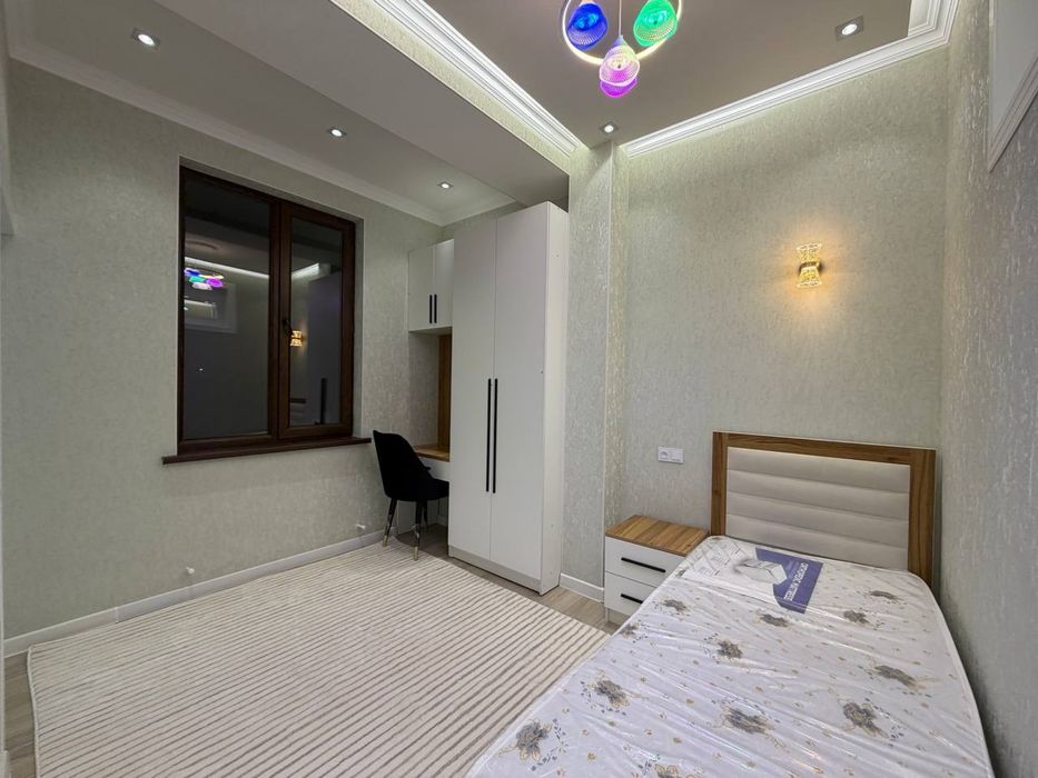 Продается 3 ком. Квартира площадью 51 кв.м. По ул. Озод Шарк