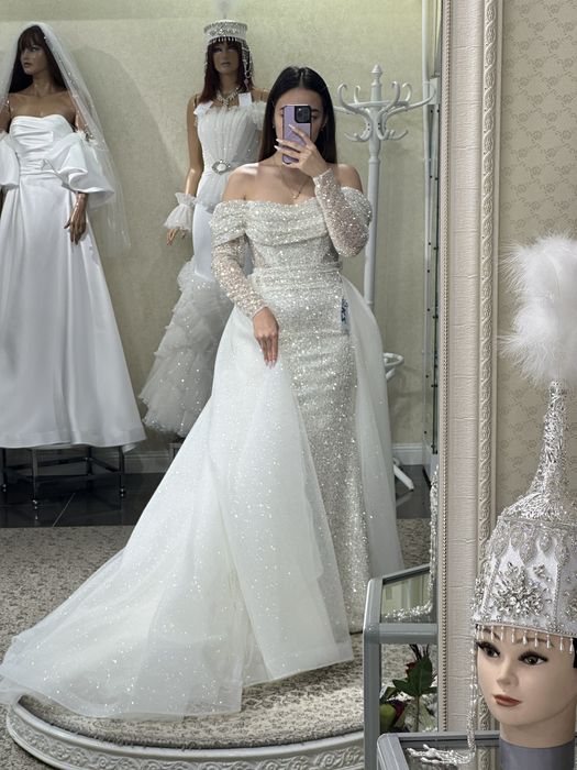 Свадебное платье