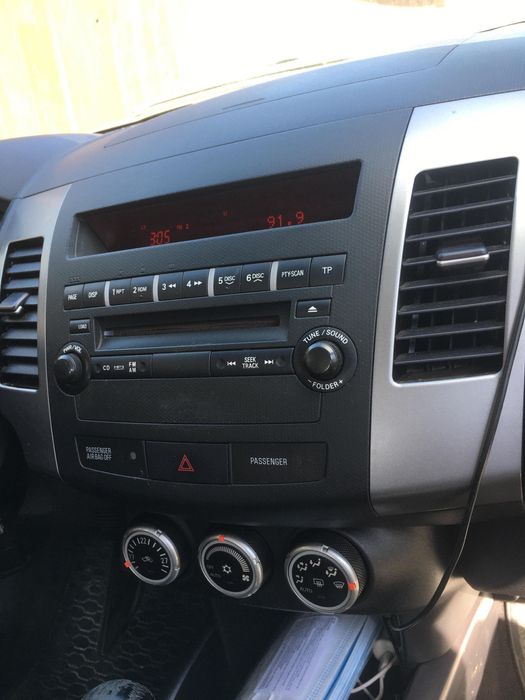 Autoturism Mitsubishi outlander 2008 4x4 optional