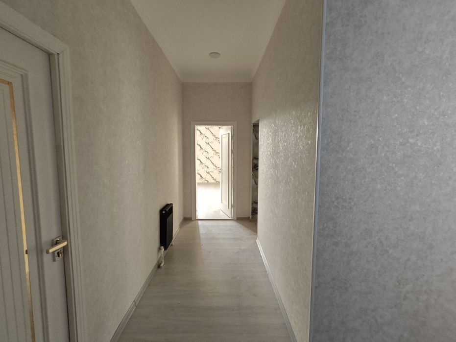 Уч кахрамон постидан 5 км шурода. Коттедж 5 хона 2 этаж