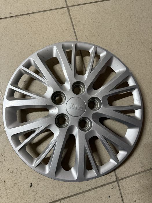 Продам колпак киа оригинал