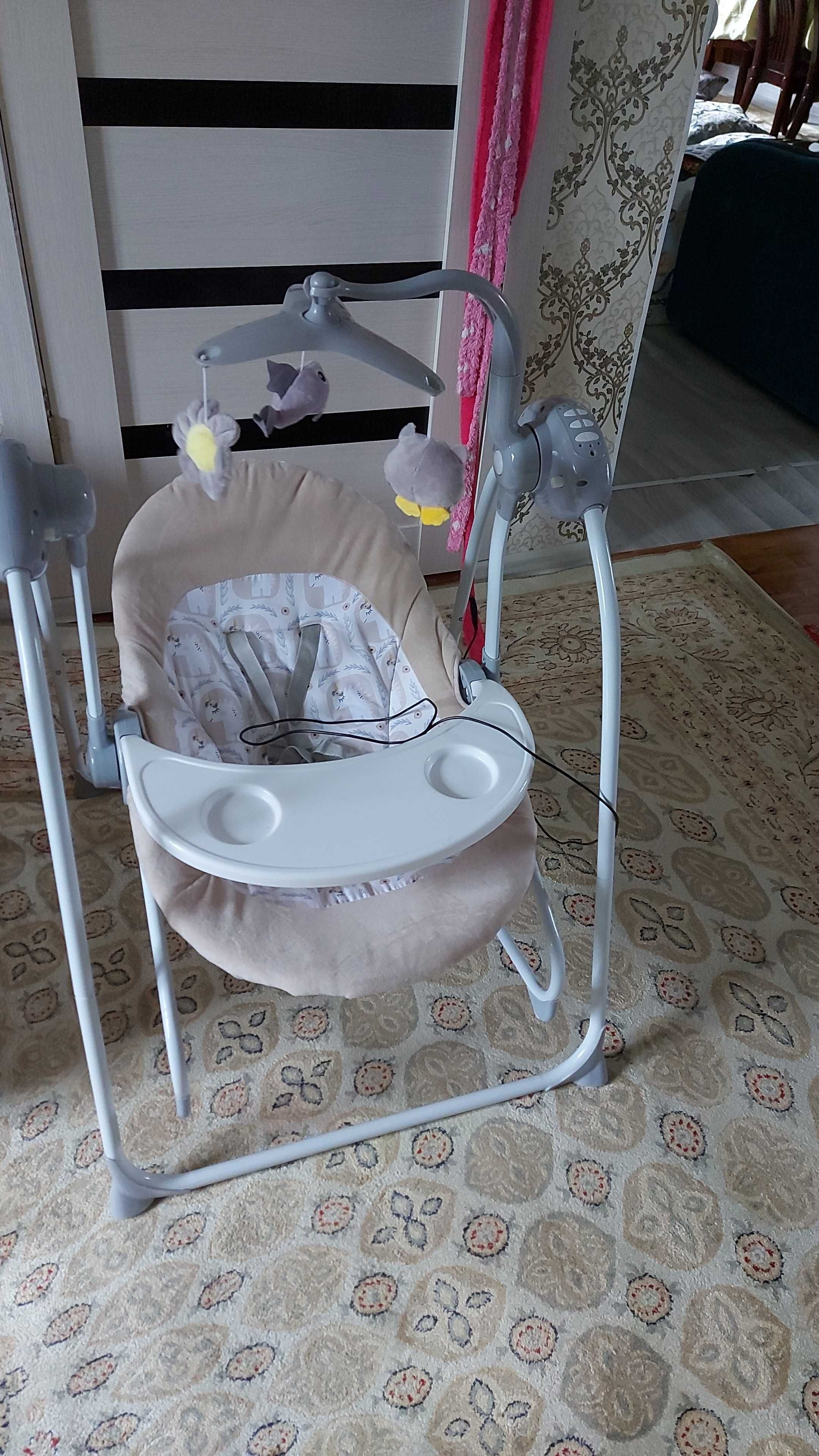 Продаётся детская кресло качалка 3в1