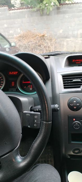 Продавам Рено Меган 1.5dci