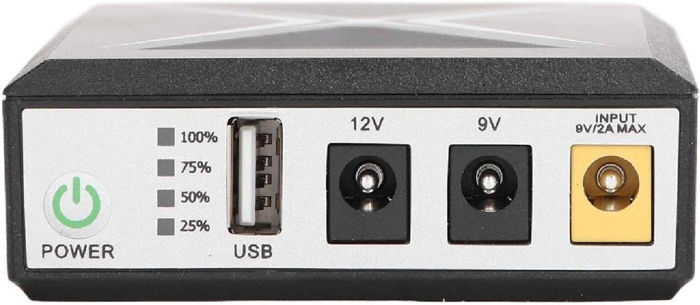 UPS, 8800mAh компактна външна батерия от Tomworks