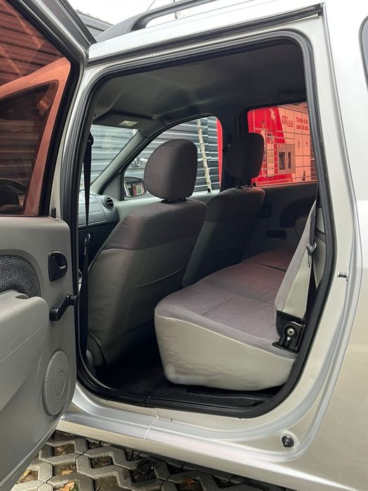 Dacia Logan MCV 7 Locuri 2007 1.6.1.6V 220.000KM! Un singur proprietar