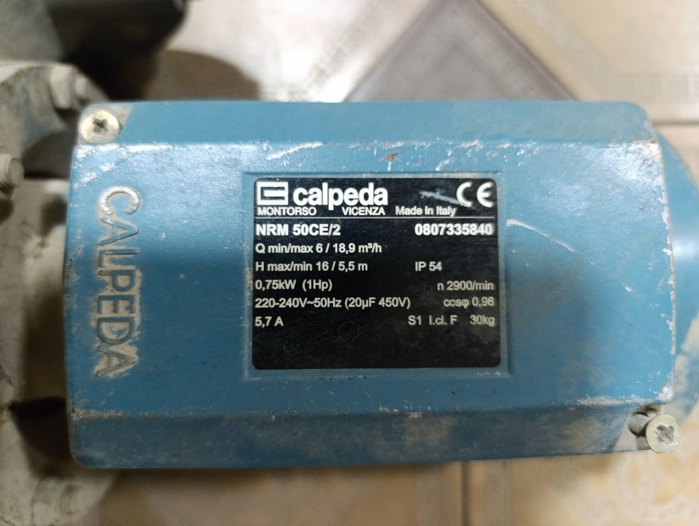 Насос Calpeda.  .