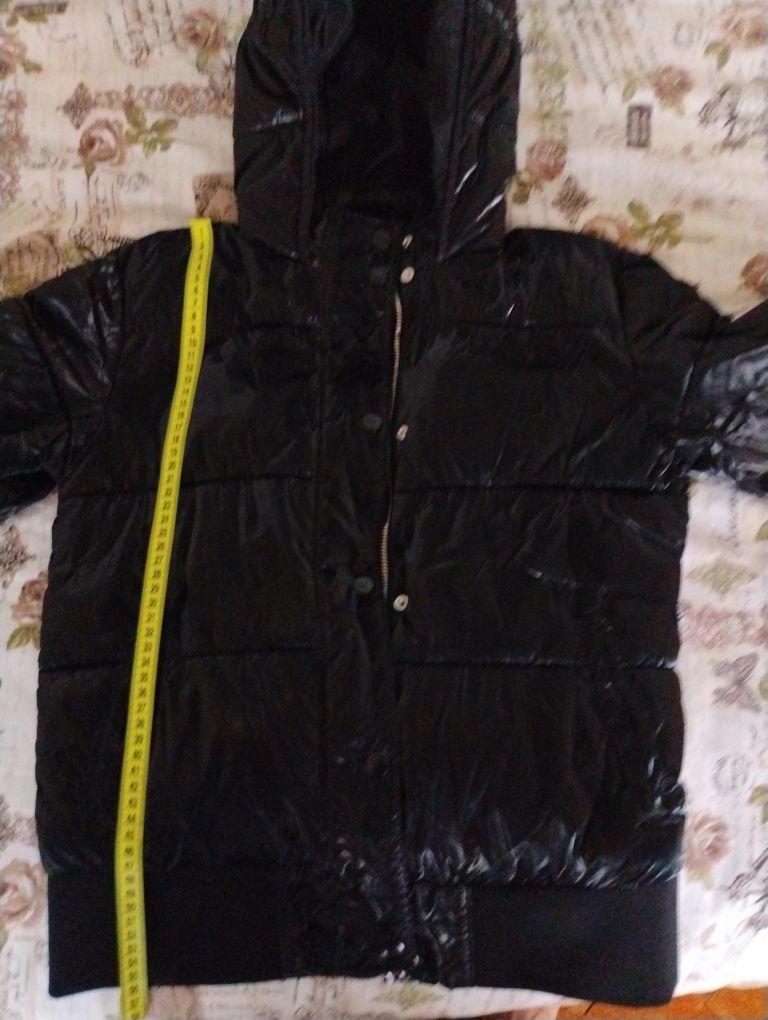 Guess лъскаво черно яке