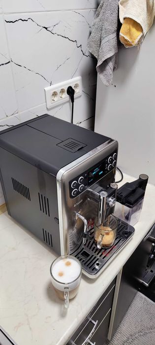 Espressor Automat Saeco Exprelia HD8855 Aparat Cafea Boabe Cana Lapte