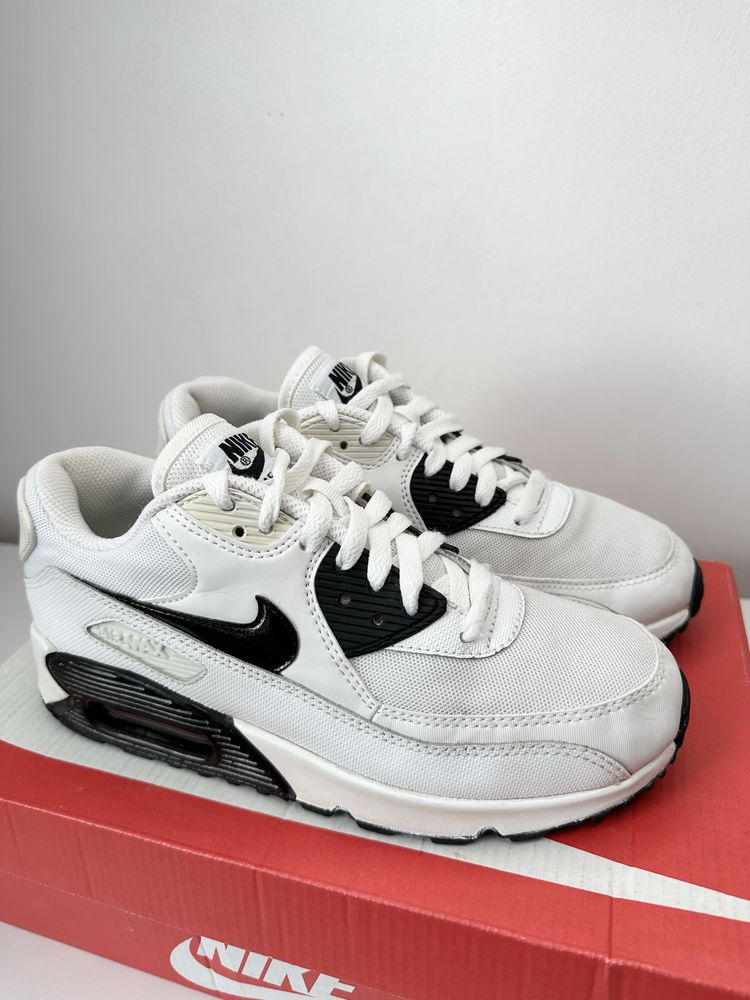 Nike Air Max 90 ( 38) Маратонки