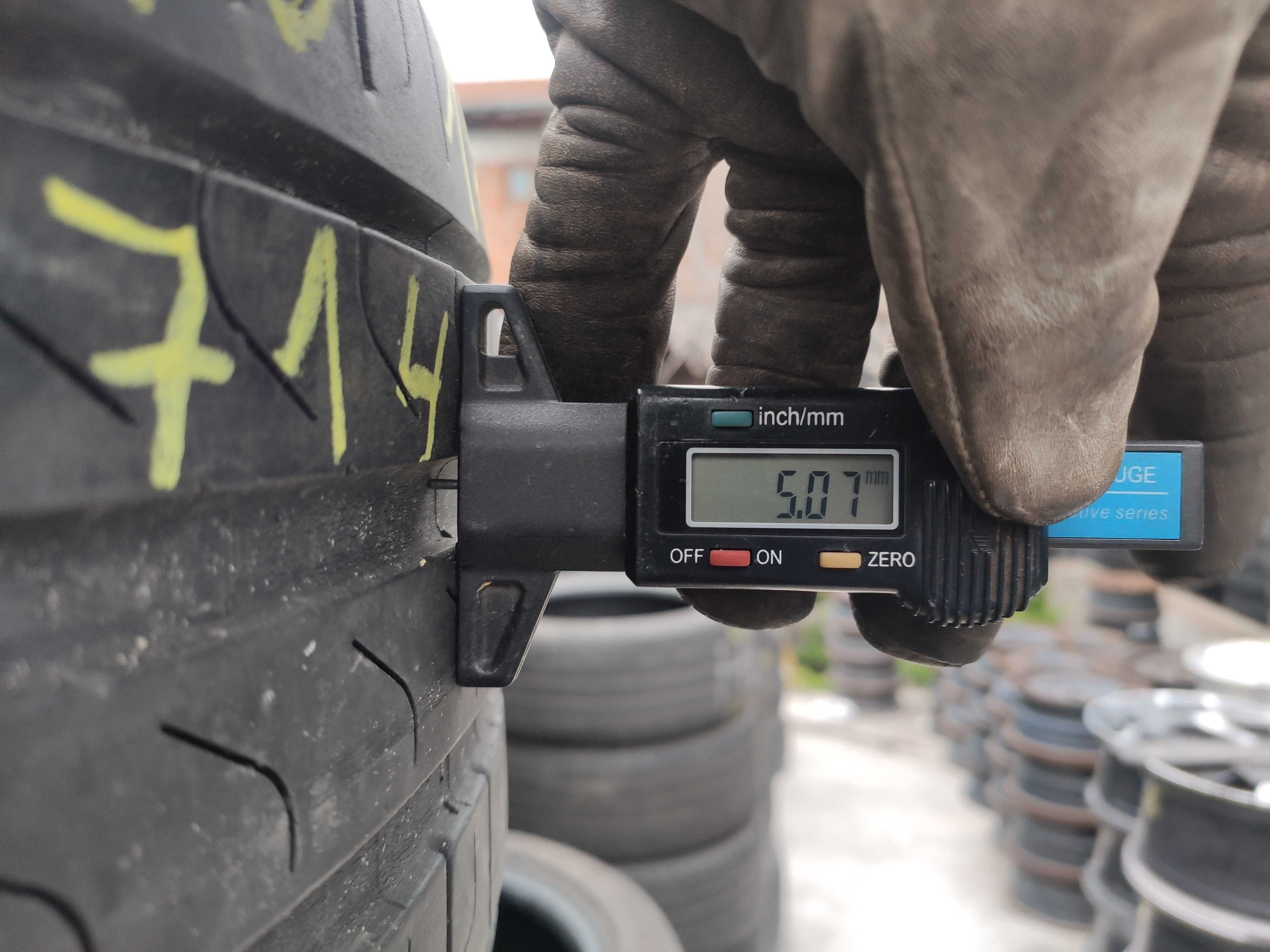 2бр Летни Гуми 245 40 18 - Pirelli