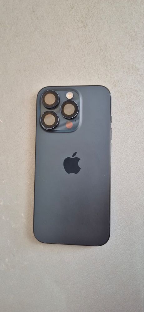 iphone 15 pro б/у сос иделаьный
