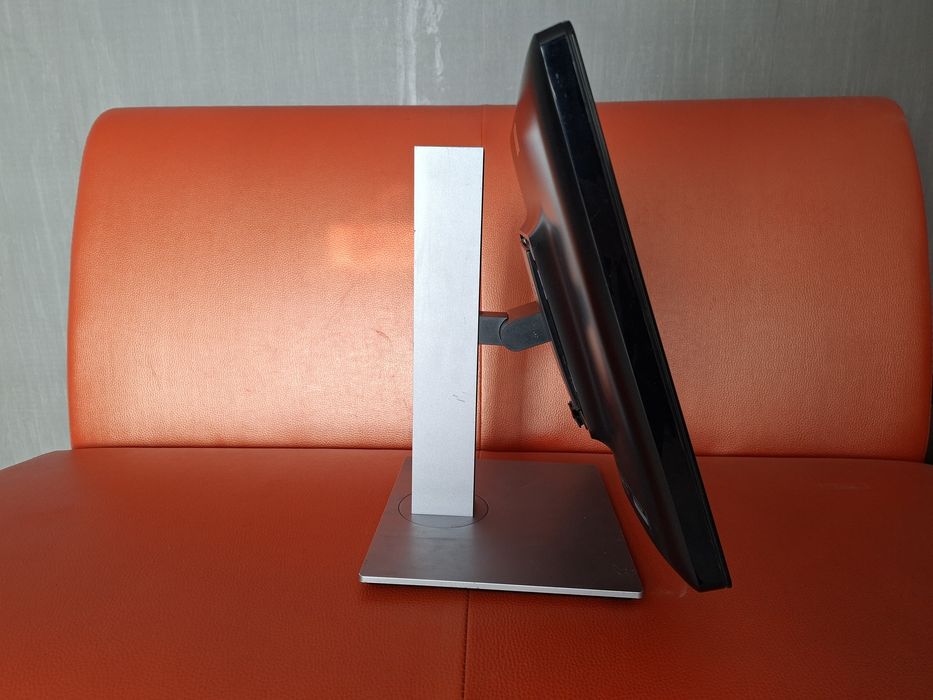 Тъч скрийн монитор ELO ET1717LK за магазини и ресторанти