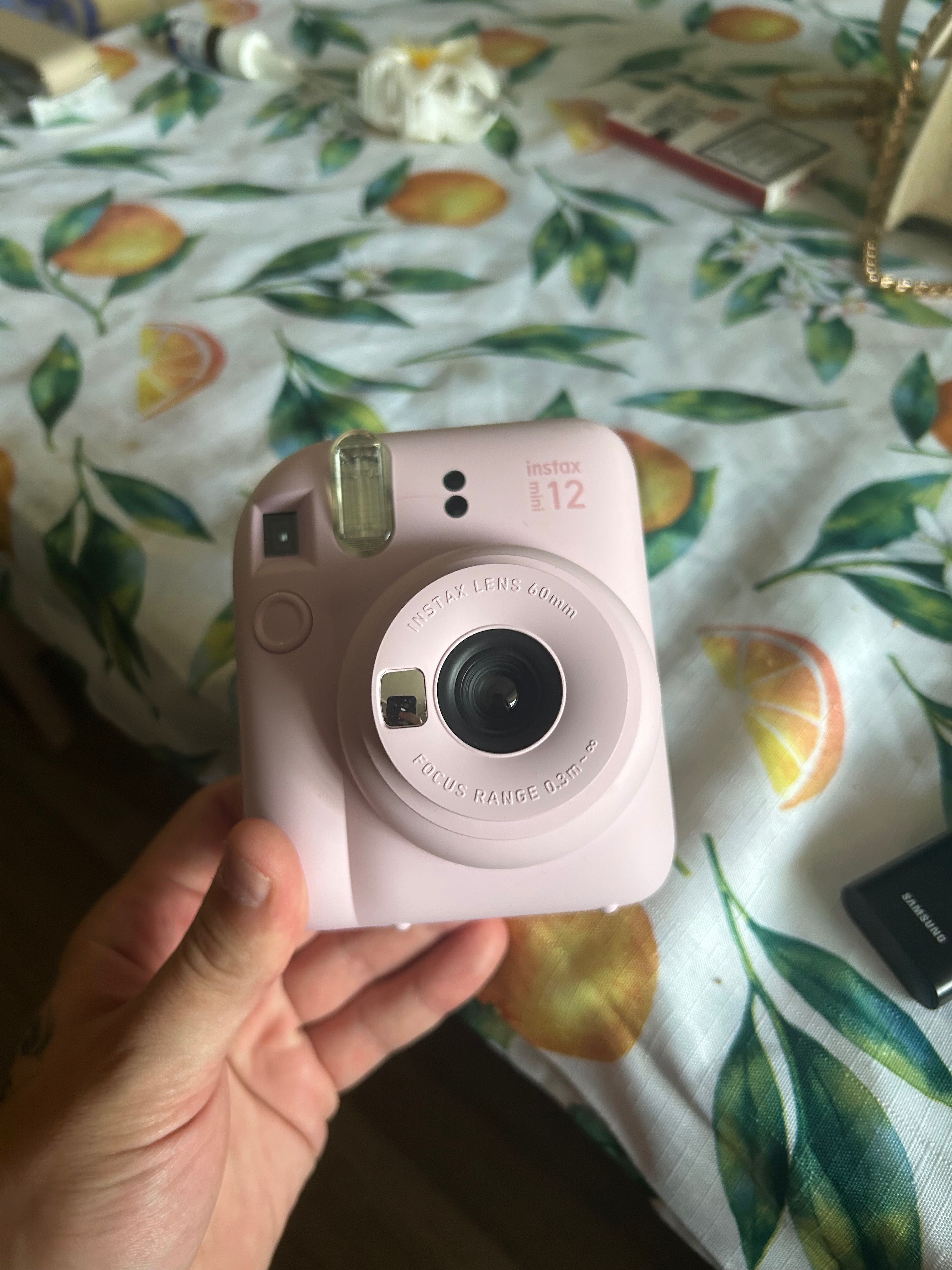 Фотоапарат за моментни снимки Fujifilm Instax mini 12
