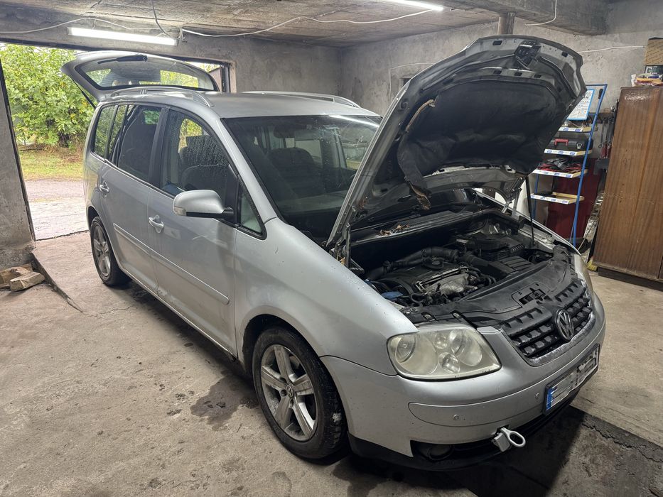 VW Touran 2.0 TDI 140 DSG НА ЧАСТИ