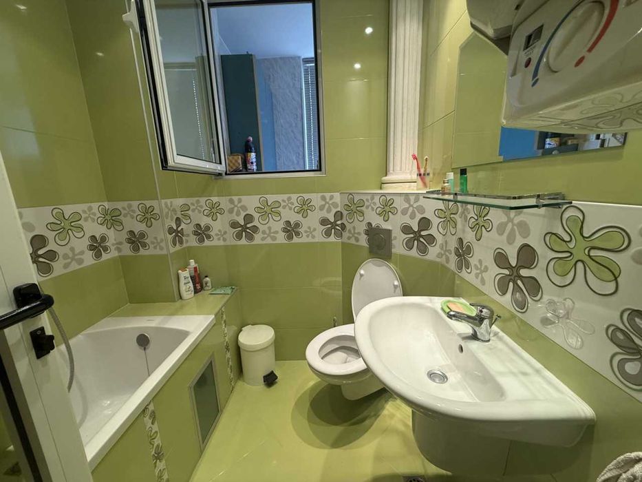 Продава се Двустаен апартамент в Пловдив, Каменица 2 - 68 кв.м за 2030 €/кв.м - Снимка #12