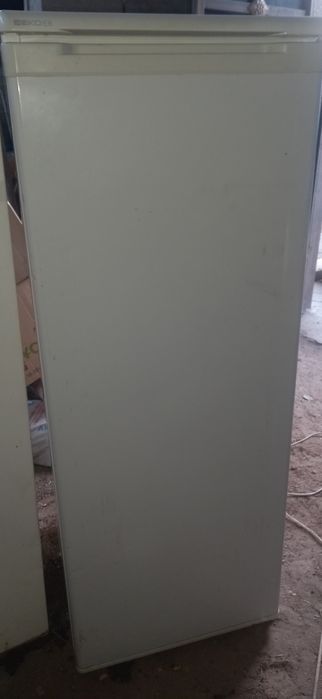Продам холодильники