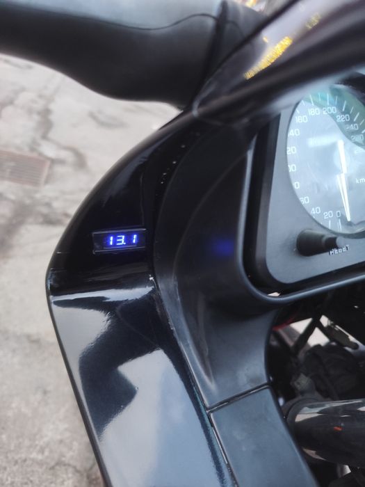 Motorbicigleta Honda VFR 750F