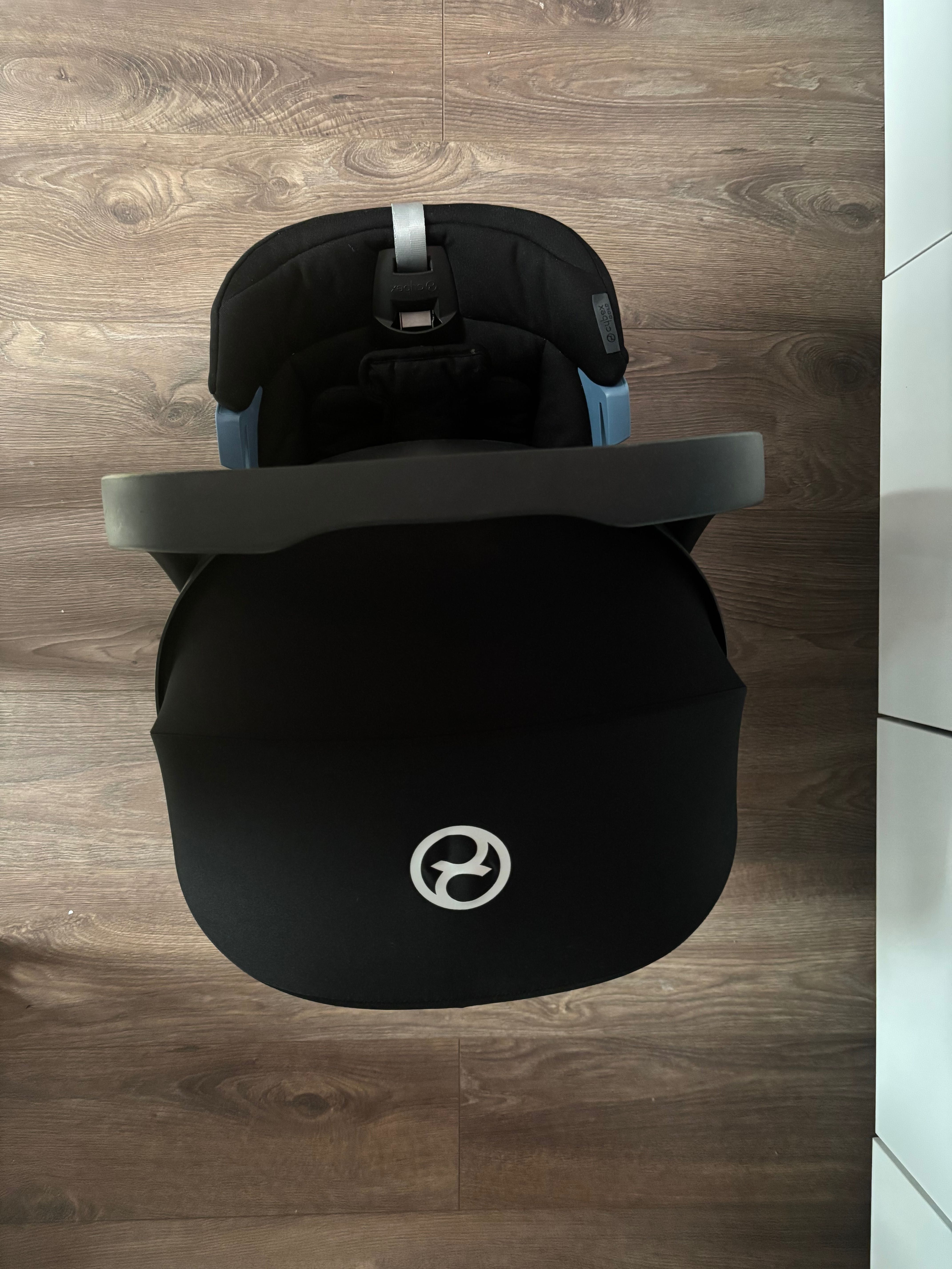 Столче за кола Cybex Aton 5