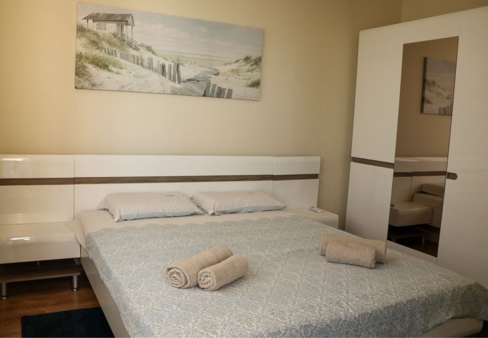 Дава се под наем Двустаен апартамент в Варна, Младост 1 - 80 кв.м за 459 € - Снимка #7