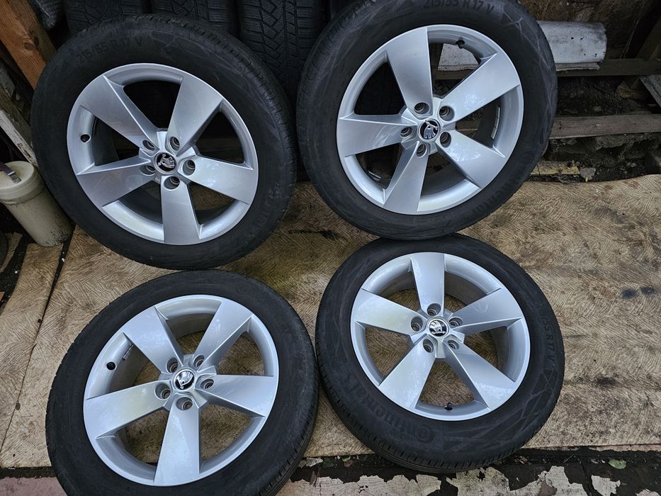 Jante aliaj 17" Skoda/Volkswagen/Seat cu anvelope vara 215/55/17
