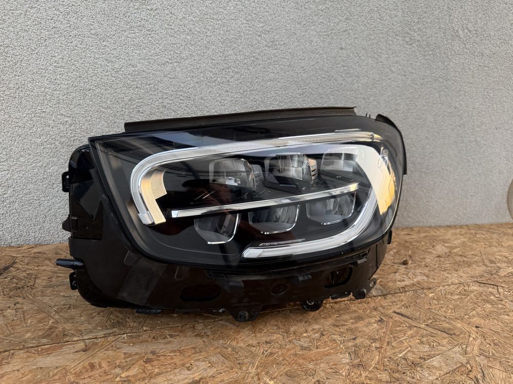 Far stanga Mercedes GLC W253 Facelift LED High Performance Original