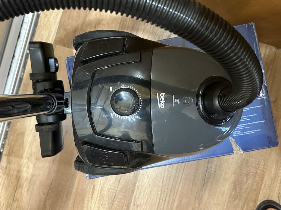 Прахосмукачка  Beko H12