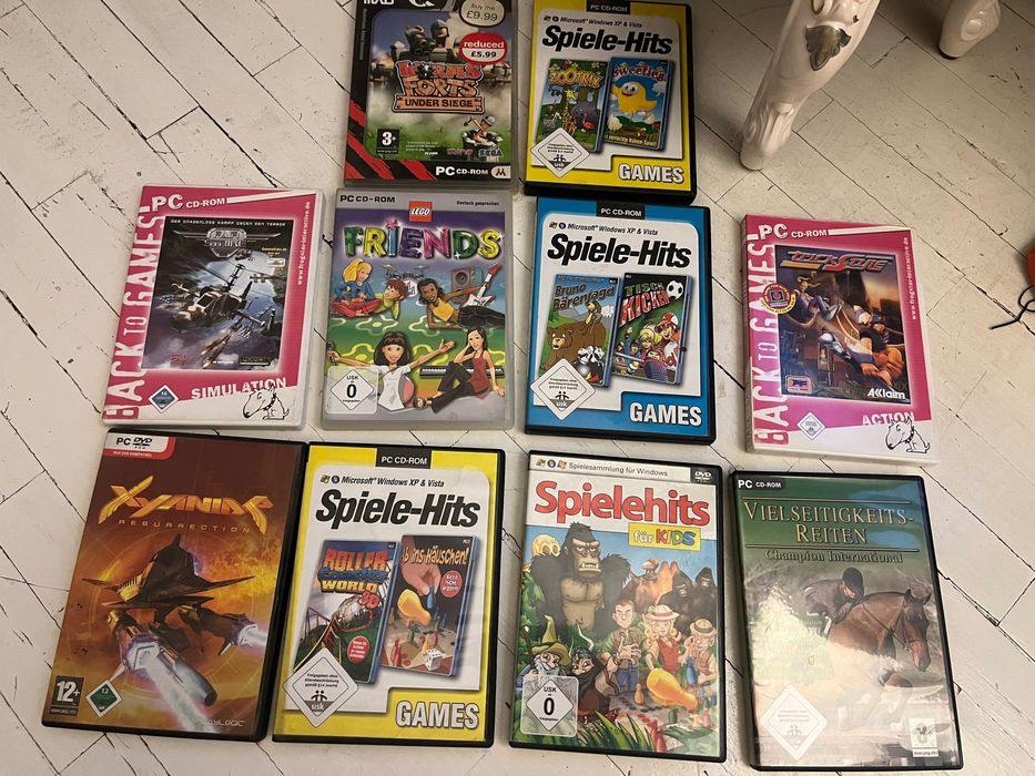 Видеоигри различни