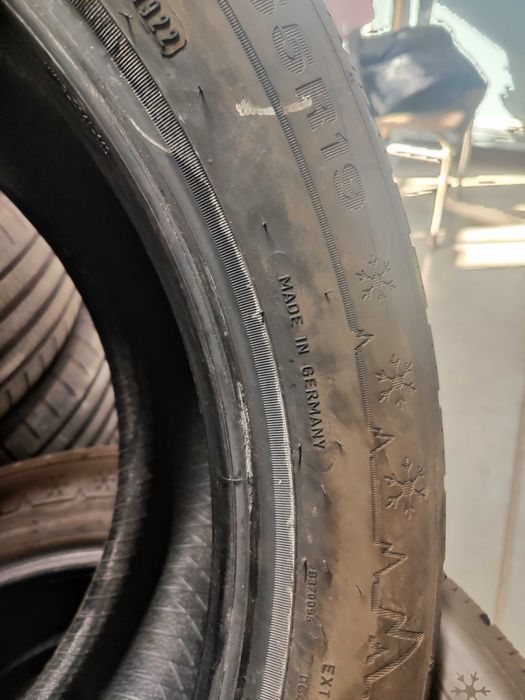 4бр.зимни гуми 235/55/19 Dunlop