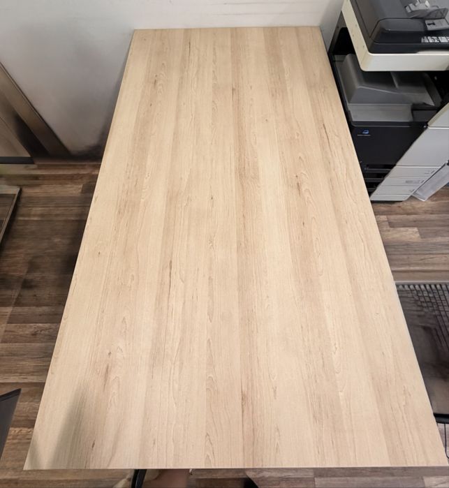 офис обзавеждане – шкаф, скрин ( нощно шкафче) и бюро