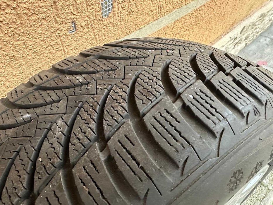 set jante tabla R16 cu capace + anvelope iarna Nexen 205/60R16 92H