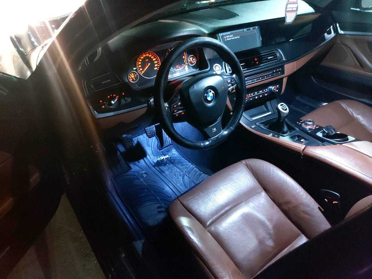 BMW F10 (seria 5), an 2011, dotări full, proprietar