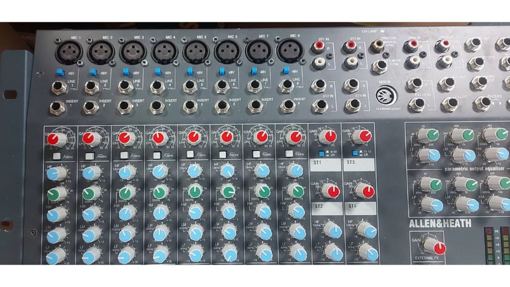 Allen & Heath mixer. Excelent!