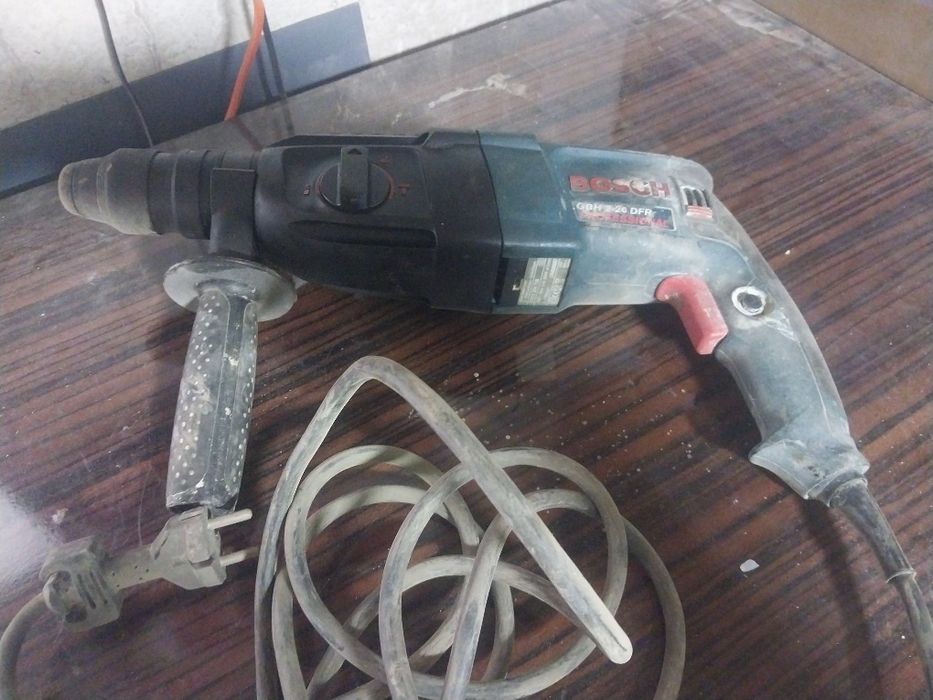 Перфоратор,болгарка рабочий