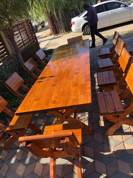 Masa si scaune interior foisor, terasa, filigorie