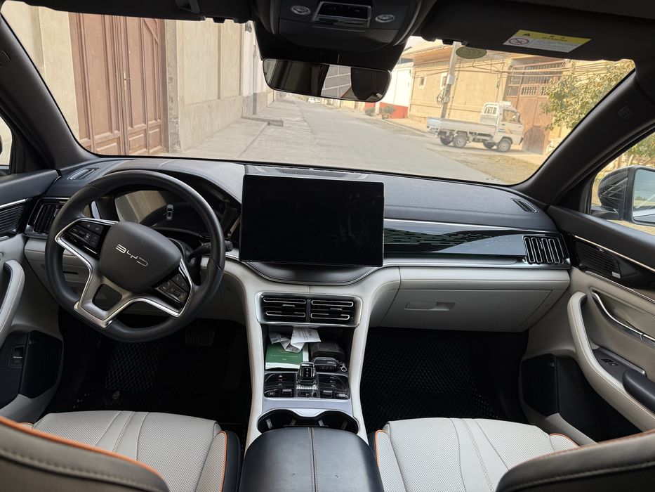 BYD чемпиён 605 км