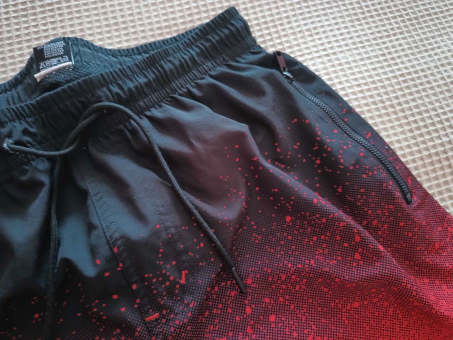 Продавам къси панталонки, бързо съхнещи бански 5EVENSTAR