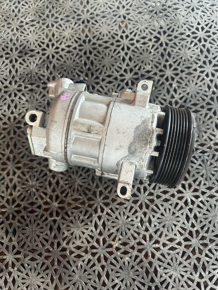 Compresor AC Renault Clio 1.2 TCE cod 926000217R an 2013 - 2019
