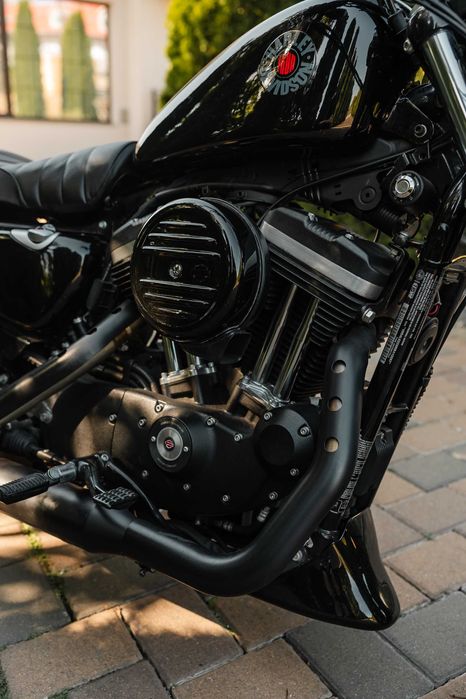 Harley Davidson Iron 883 – 2021, doar 9.000 km