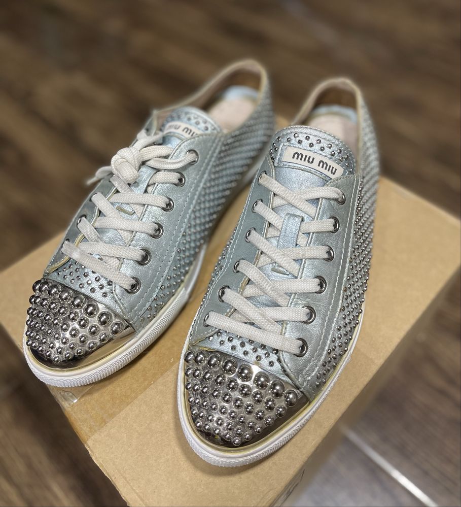 Lora Piana Open Walk Women&Philipp Plein&MIu MIu