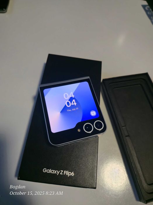 Vand Telefon mobil Samsung Galaxy Z Flip6, 12GB RAM, 256GB, 5G, Blue